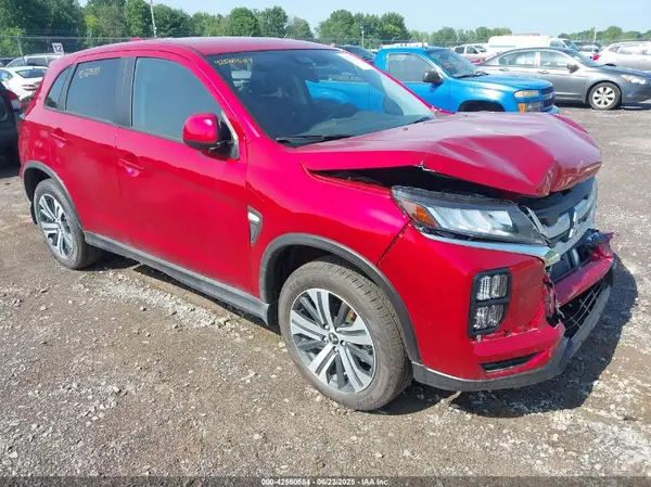 JA4ARUAU4SU001919 2025 MITSUBISHI OUTLANDER - Image 1