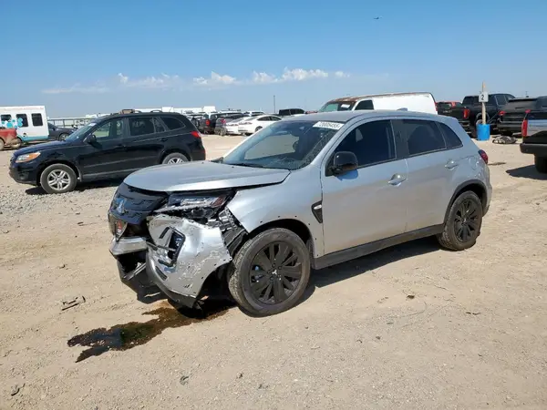 JA4ARUAU4SU009986 2025 MITSUBISHI OUTLANDER - Image 1