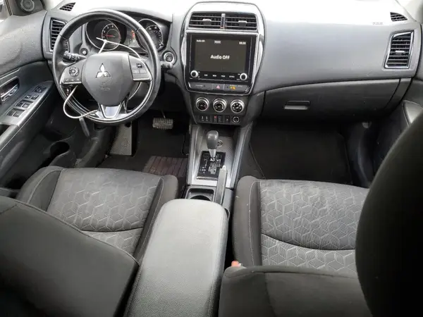 JA4ARUAU5MU008266 2021 MITSUBISHI OUTLANDER - Image 8