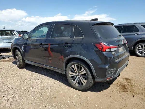 JA4ARUAU5MU009059 2021 MITSUBISHI OUTLANDER - Image 2