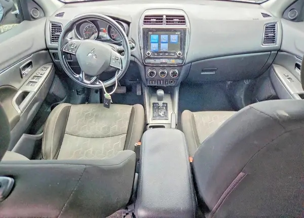 JA4ARUAU5MU010146 2021 MITSUBISHI OUTLANDER - Image 8