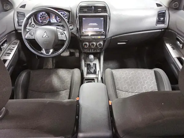 JA4ARUAU5MU012995 2021 MITSUBISHI OUTLANDER - Image 8