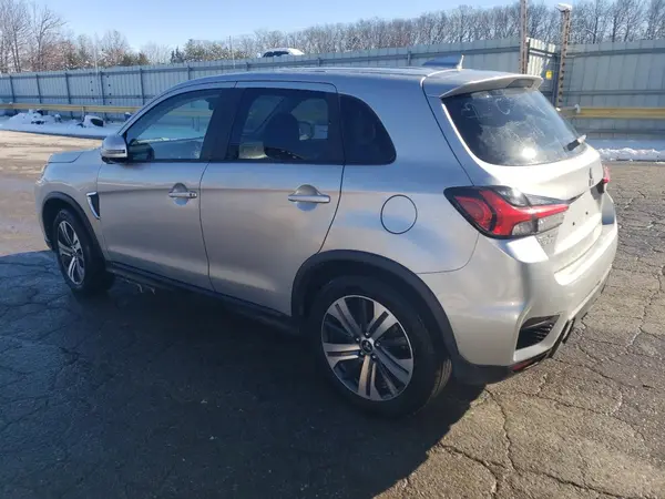 JA4ARUAU5MU014441 2021 MITSUBISHI OUTLANDER - Image 2