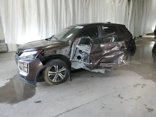 JA4ARUAU5MU016111 2021 MITSUBISHI OUTLANDER - Image 1