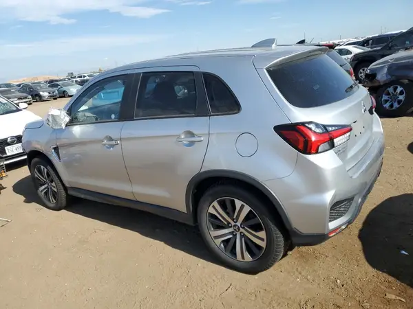 JA4ARUAU5MU017808 2021 MITSUBISHI OUTLANDER - Image 2