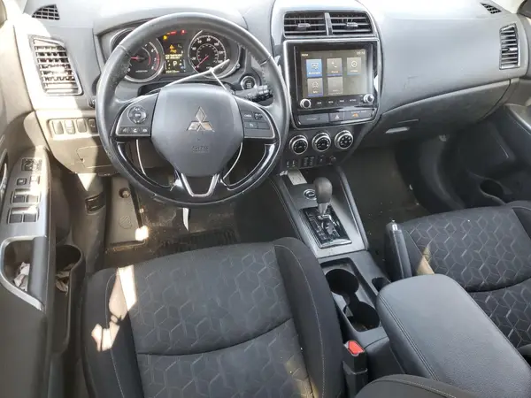 JA4ARUAU5MU017808 2021 MITSUBISHI OUTLANDER - Image 8