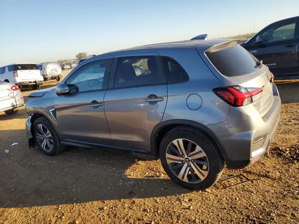 JA4ARUAU5MU036438 2021 MITSUBISHI OUTLANDER - Image 2