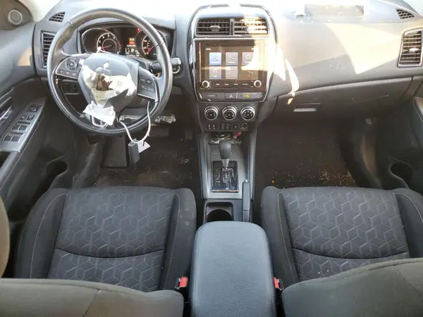 JA4ARUAU5MU036438 2021 MITSUBISHI OUTLANDER - Image 8
