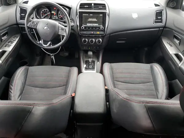 JA4ARUAU5NU008396 2022 MITSUBISHI OUTLANDER - Image 8