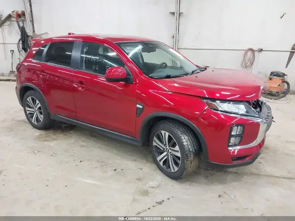 JA4ARUAU5NU009483 2022 MITSUBISHI OUTLANDER - Image 1