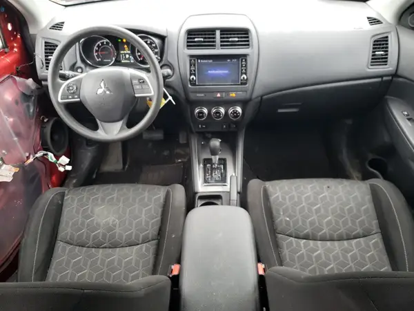 JA4ARUAU5NU014067 2022 MITSUBISHI OUTLANDER - Image 8