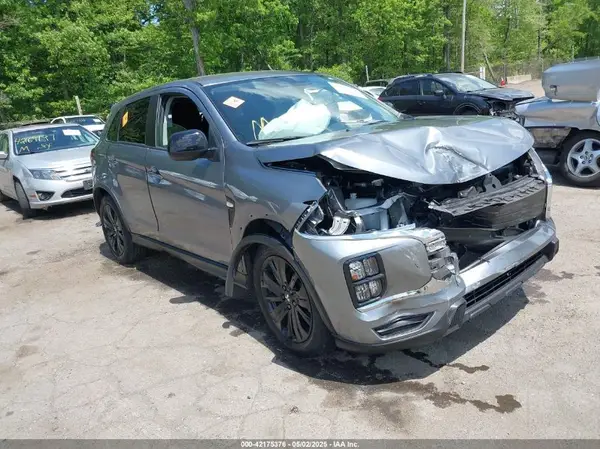JA4ARUAU5PU013679 2023 MITSUBISHI OUTLANDER - Image 1