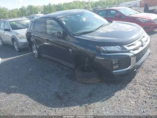 JA4ARUAU5RU000577 2024 MITSUBISHI OUTLANDER - Image 1