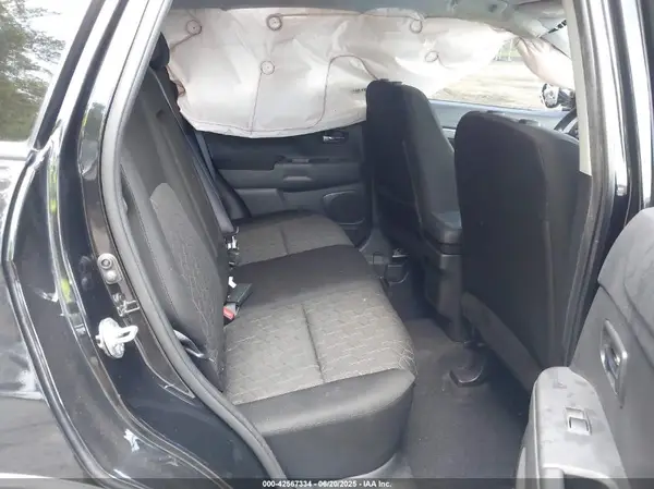 JA4ARUAU5RU001826 2024 MITSUBISHI OUTLANDER - Image 8