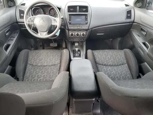 JA4ARUAU5RU008436 2024 MITSUBISHI OUTLANDER - Image 8