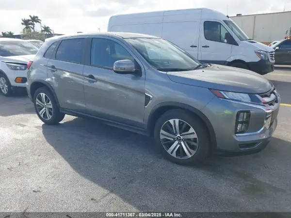 JA4ARUAU5RU019713 2024 MITSUBISHI OUTLANDER - Image 1