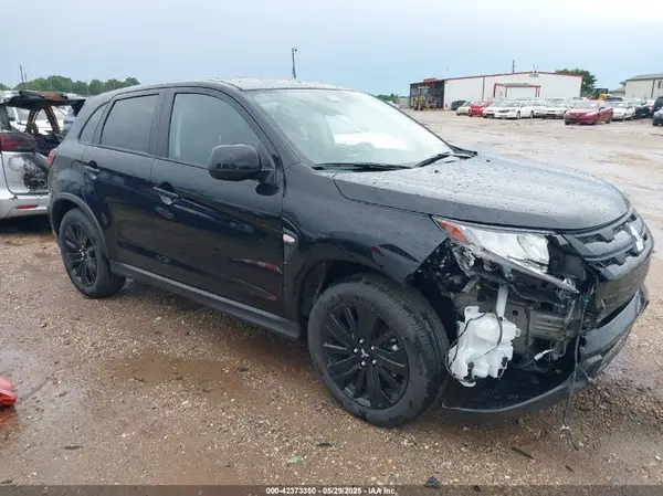 JA4ARUAU5SU001492 2025 MITSUBISHI OUTLANDER - Image 1