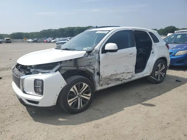 JA4ARUAU6MU008597 2021 MITSUBISHI OUTLANDER - Image 1