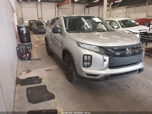 JA4ARUAU6MU027277 2021 MITSUBISHI OUTLANDER - Image 1