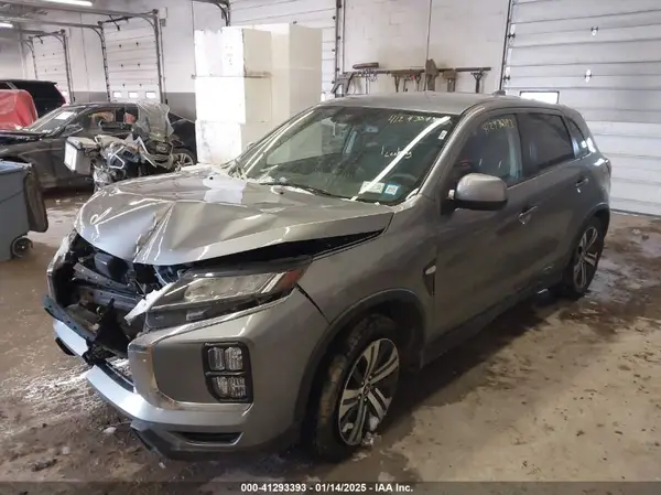 JA4ARUAU6MU030969 2021 MITSUBISHI OUTLANDER - Image 2