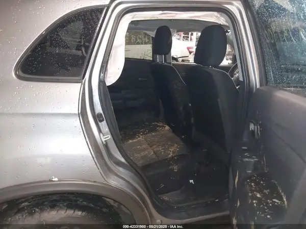 JA4ARUAU6NU017821 2022 MITSUBISHI OUTLANDER - Image 8