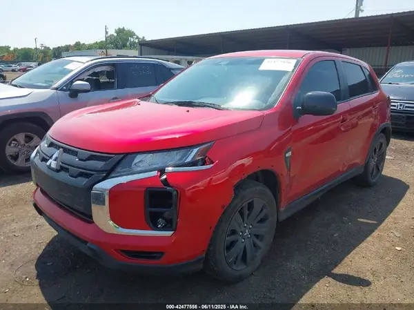 JA4ARUAU6PU005557 2023 MITSUBISHI OUTLANDER - Image 2