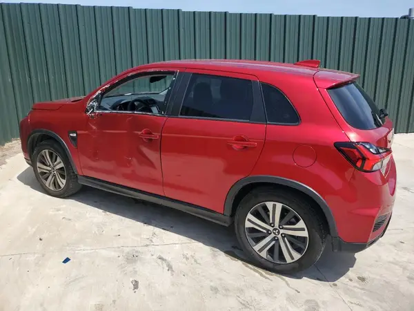 JA4ARUAU6RU002340 2024 MITSUBISHI OUTLANDER - Image 2