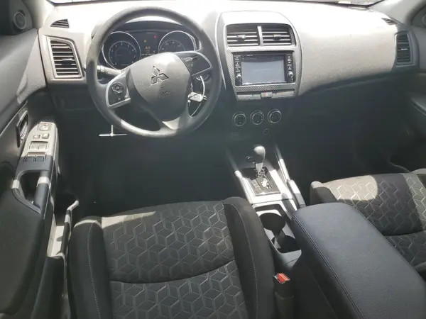 JA4ARUAU6RU006954 2024 MITSUBISHI OUTLANDER - Image 8