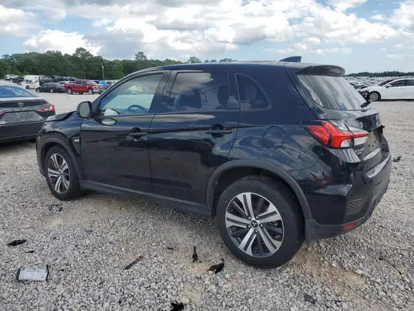 JA4ARUAU6RU010776 2024 MITSUBISHI OUTLANDER - Image 2