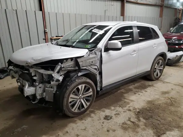 JA4ARUAU6RU016853 2024 MITSUBISHI OUTLANDER - Image 1