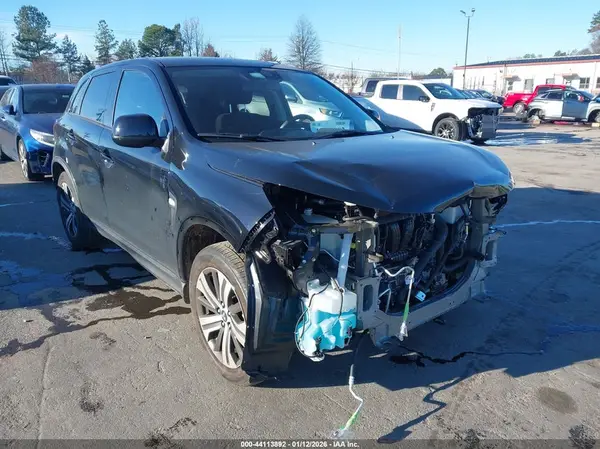 JA4ARUAU6SU012016 2025 MITSUBISHI OUTLANDER - Image 1
