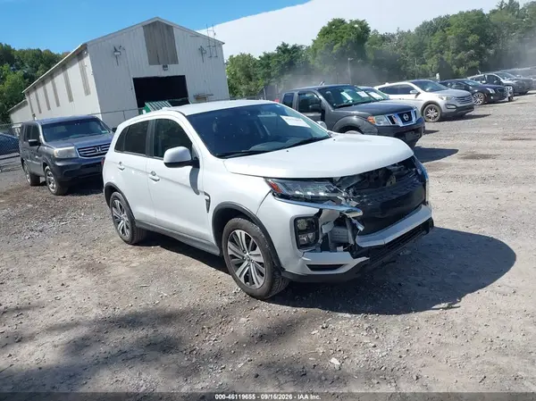 JA4ARUAU6SU013280 2025 MITSUBISHI OUTLANDER - Image 1