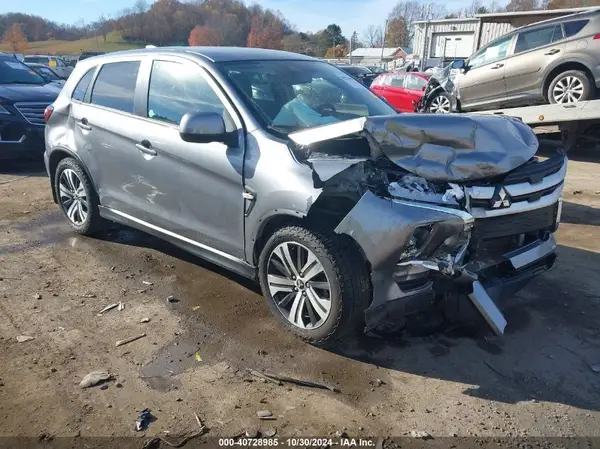 JA4ARUAU7MU005305 2021 MITSUBISHI OUTLANDER - Image 1