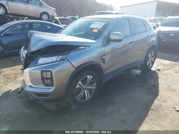 JA4ARUAU7MU005305 2021 MITSUBISHI OUTLANDER - Image 2