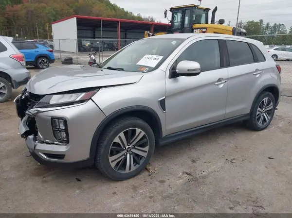 JA4ARUAU7MU014571 2021 MITSUBISHI OUTLANDER - Image 2