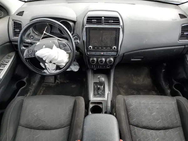 JA4ARUAU7MU014862 2021 MITSUBISHI OUTLANDER - Image 8