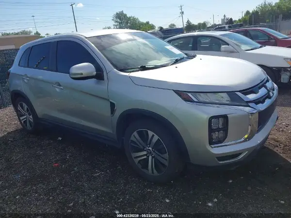 JA4ARUAU7MU017700 2021 MITSUBISHI OUTLANDER - Image 1
