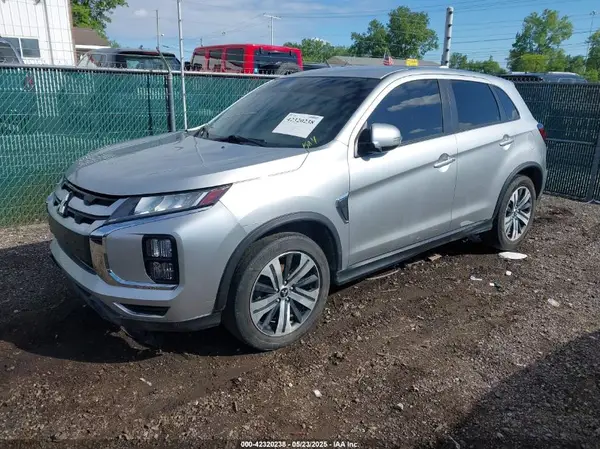 JA4ARUAU7MU017700 2021 MITSUBISHI OUTLANDER - Image 2