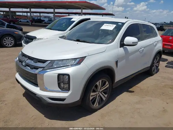 JA4ARUAU7MU022704 2021 MITSUBISHI OUTLANDER - Image 2