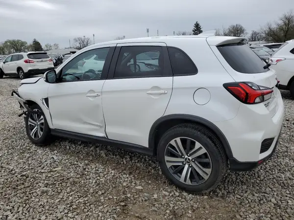 JA4ARUAU7MU023884 2021 MITSUBISHI OUTLANDER - Image 2