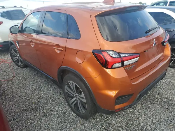JA4ARUAU7MU024288 2021 MITSUBISHI OUTLANDER - Image 2