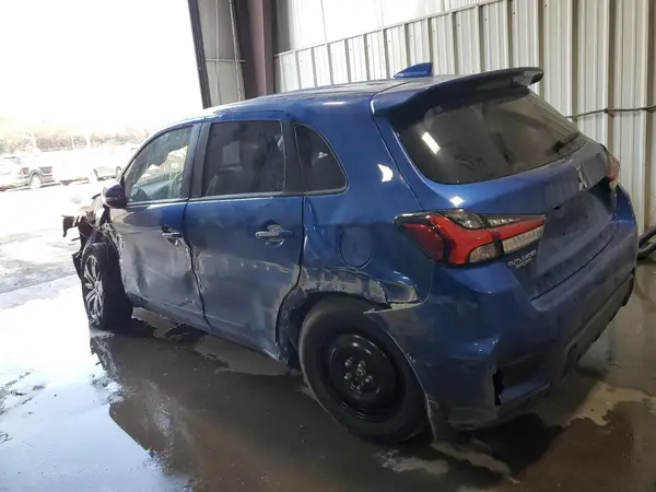 JA4ARUAU7MU031841 2021 MITSUBISHI OUTLANDER - Image 2