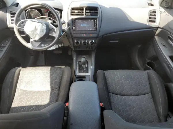 JA4ARUAU7MU035758 2021 MITSUBISHI OUTLANDER - Image 8
