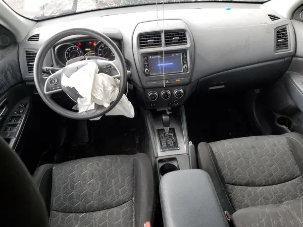 JA4ARUAU7MU036537 2021 MITSUBISHI OUTLANDER - Image 8