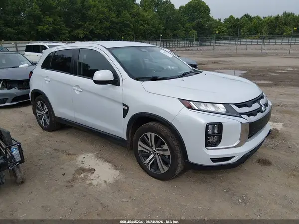 JA4ARUAU7RU006607 2024 MITSUBISHI OUTLANDER - Image 1