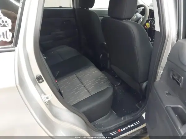 JA4ARUAU7RU008308 2024 MITSUBISHI OUTLANDER - Image 8