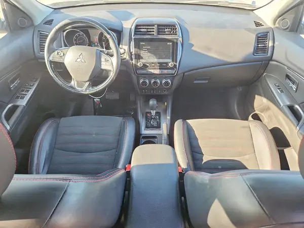 JA4ARUAU7RU008468 2024 MITSUBISHI OUTLANDER - Image 8