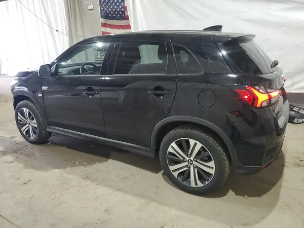 JA4ARUAU7RU019261 2024 MITSUBISHI OUTLANDER - Image 2