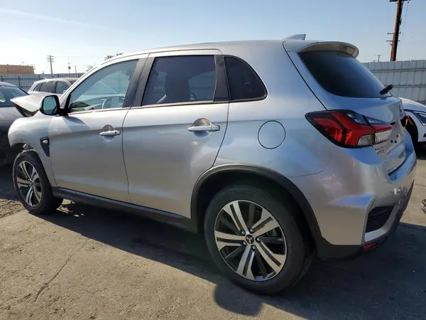 JA4ARUAU7TU007764 2026 MITSUBISHI OUTLANDER - Image 2
