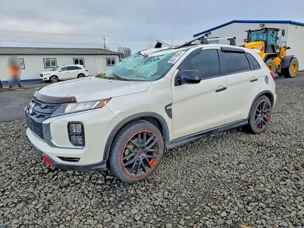 JA4ARUAU8MU016684 2021 MITSUBISHI OUTLANDER - Image 1